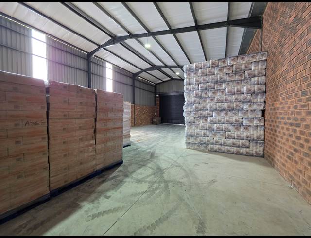 268M² WAREHOUSE TO LET IN AEROTON